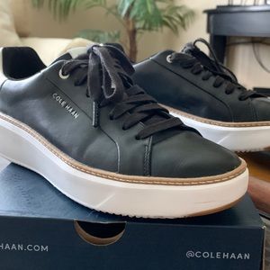 Cole Haan   GP topspin sneaker. Black /white leather